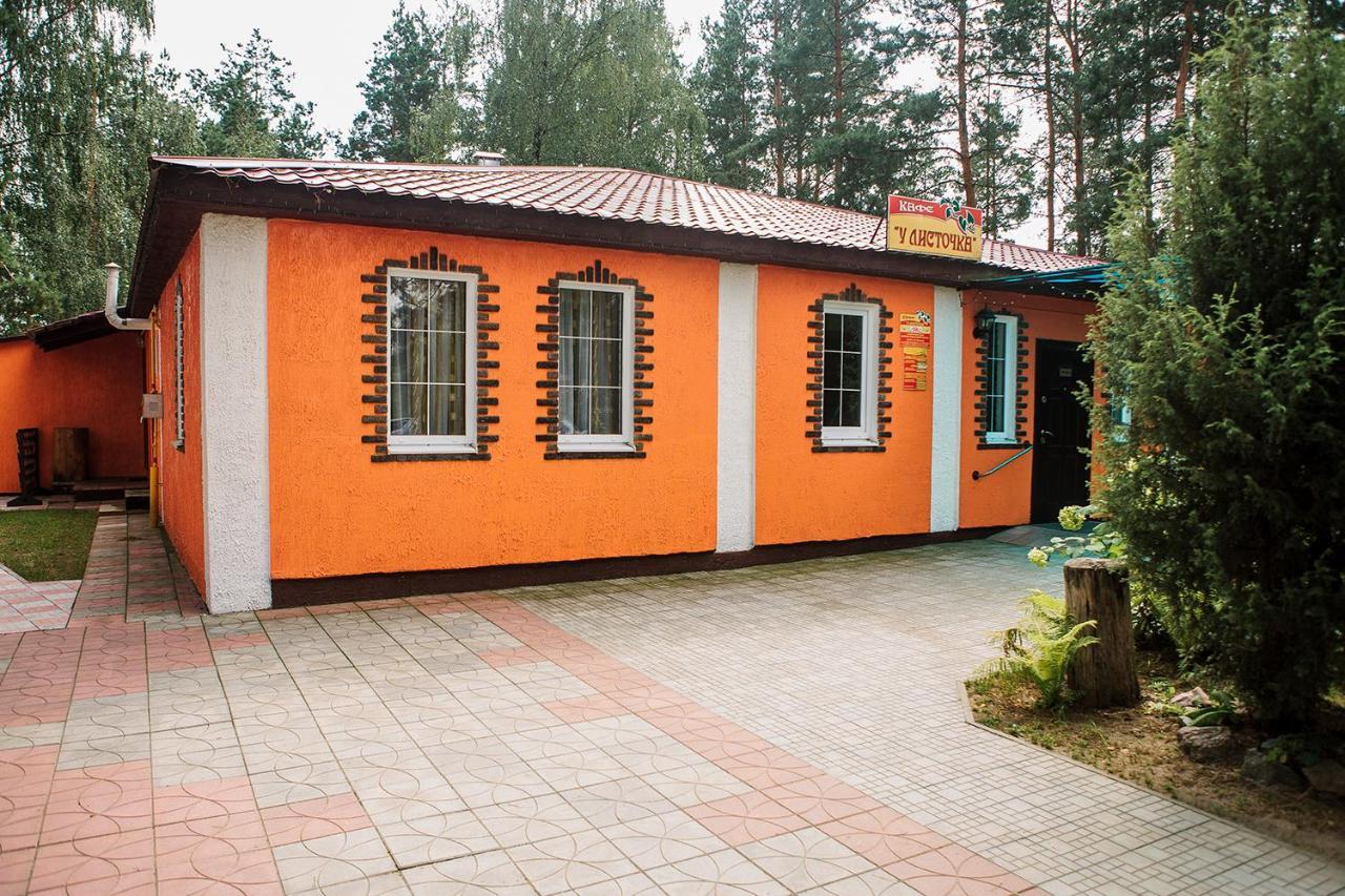U Listochka Hotel Bereza Екстериор снимка